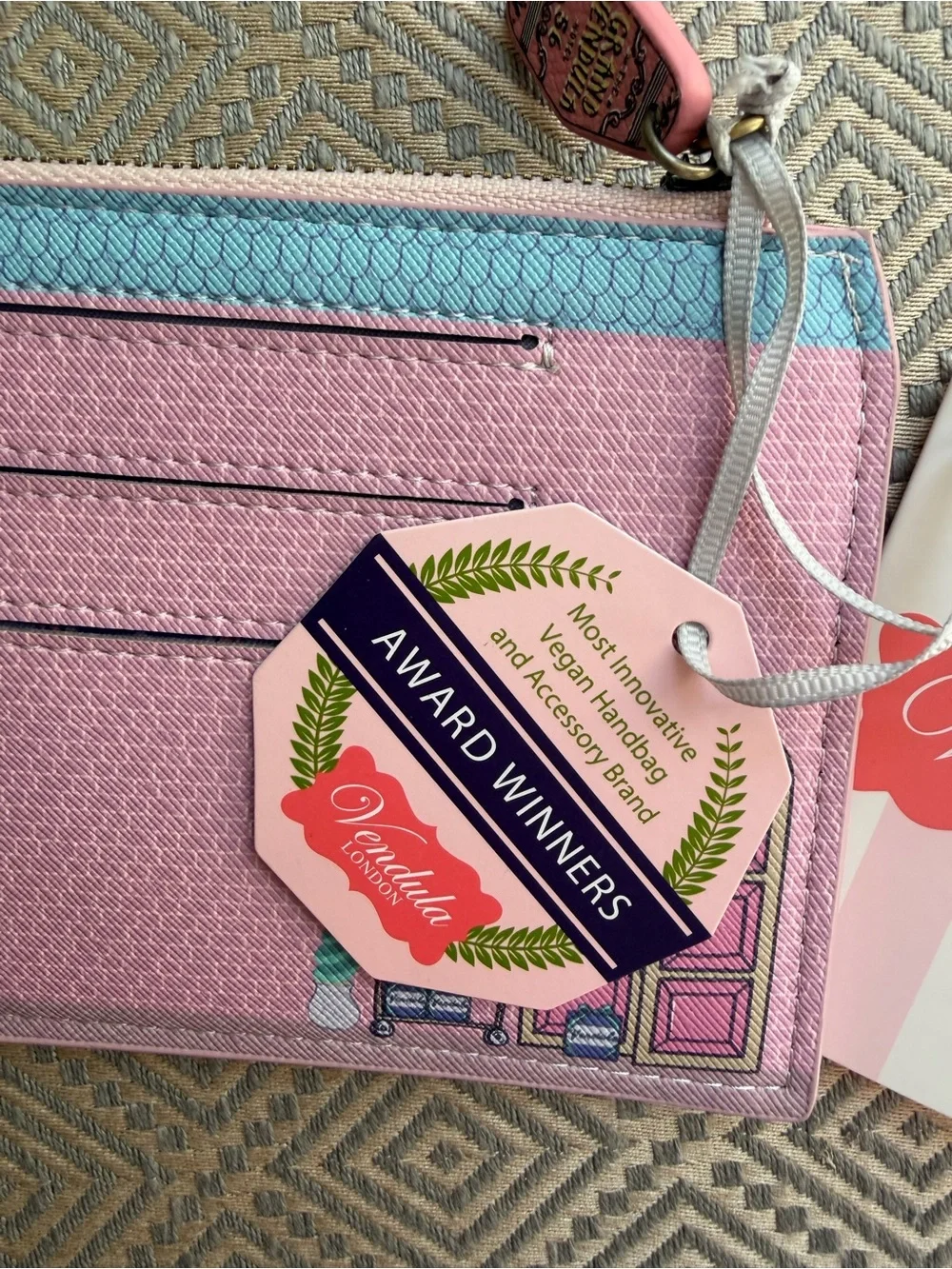 VENDULA The Grand Hotel Shaped Coin Purse NWT